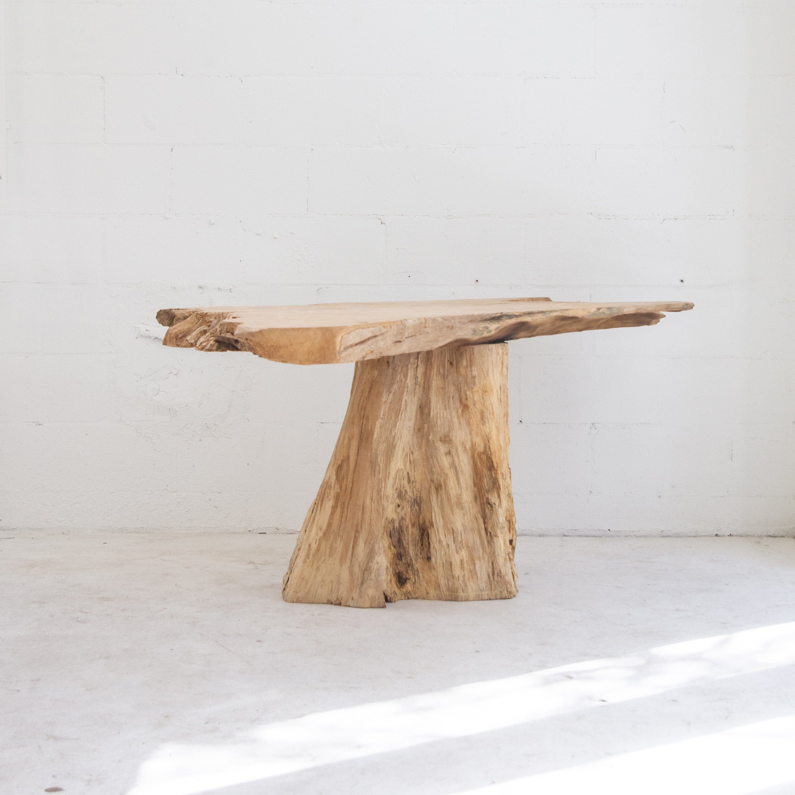 Live Edge Console I